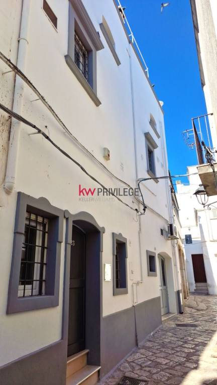 casa indipendente in vendita a Fasano