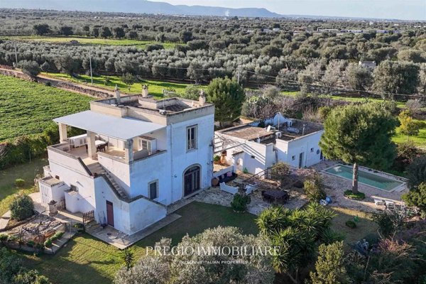 casa indipendente in vendita a Fasano in zona Savelletri