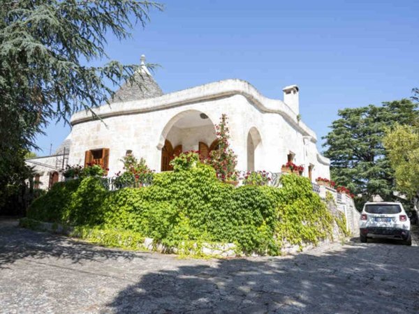 casa indipendente in vendita a Fasano