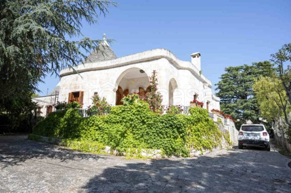 casa indipendente in vendita a Fasano