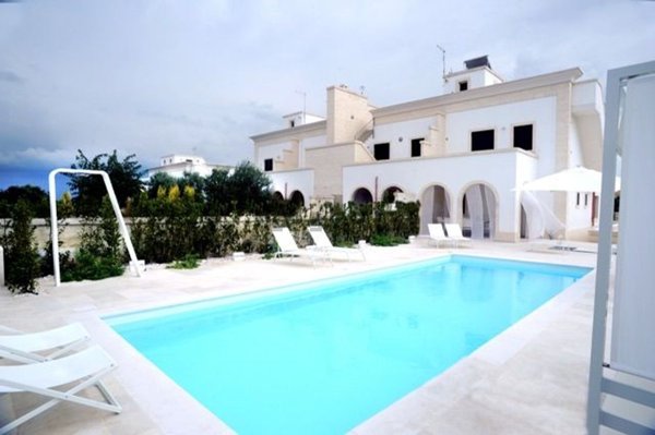 casa indipendente in vendita a Fasano
