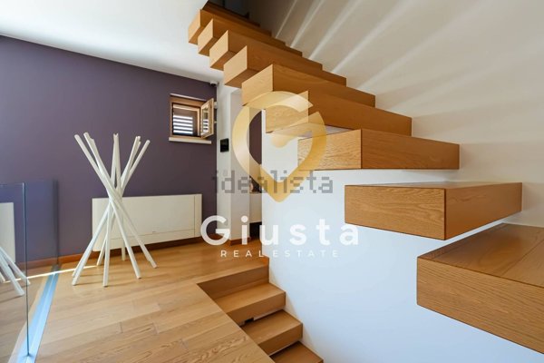 casa indipendente in vendita a Fasano