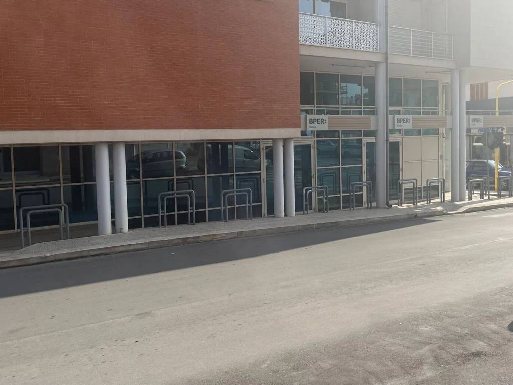 negozio in vendita a Fasano