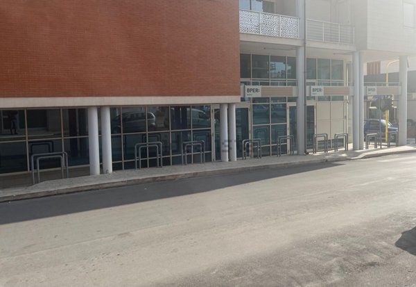 locale commerciale in vendita a Fasano