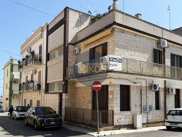 intera palazzina in vendita a Fasano in zona Savelletri