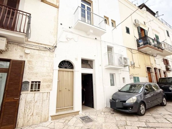 casa indipendente in vendita a Fasano