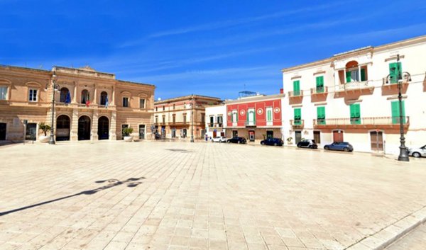 casa indipendente in vendita a Fasano