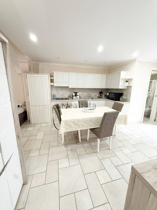 casa indipendente in vendita a Fasano