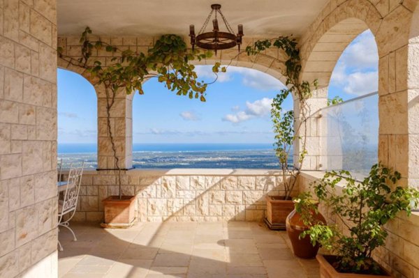 casa indipendente in vendita a Fasano