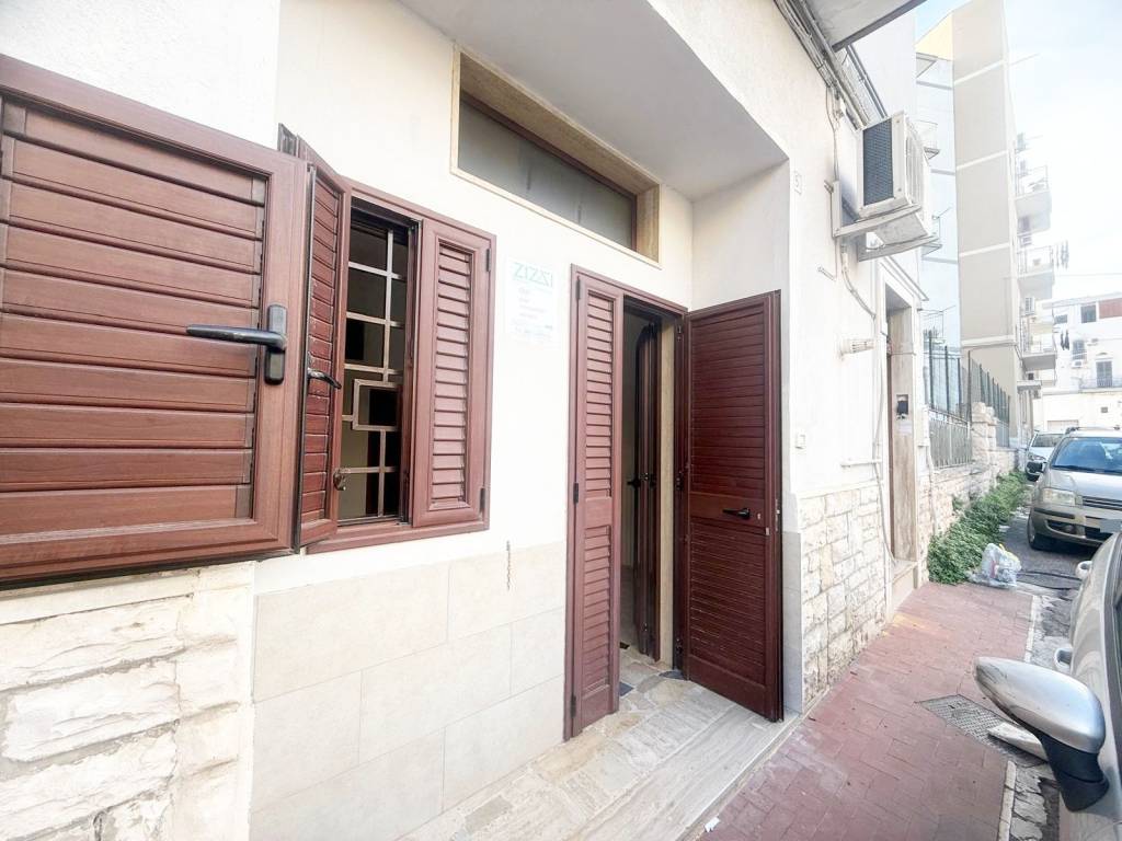 casa indipendente in vendita a Fasano