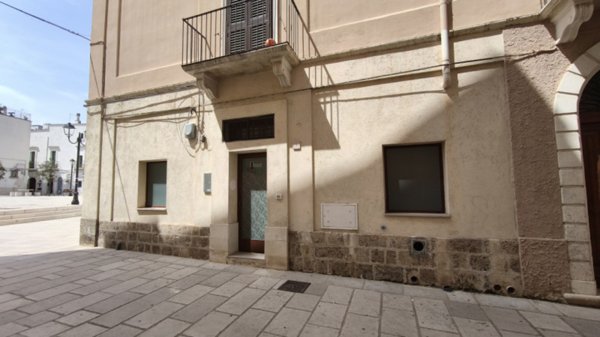 negozio in vendita a Fasano