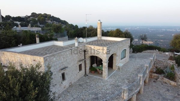 casa indipendente in vendita a Fasano in zona Laureto