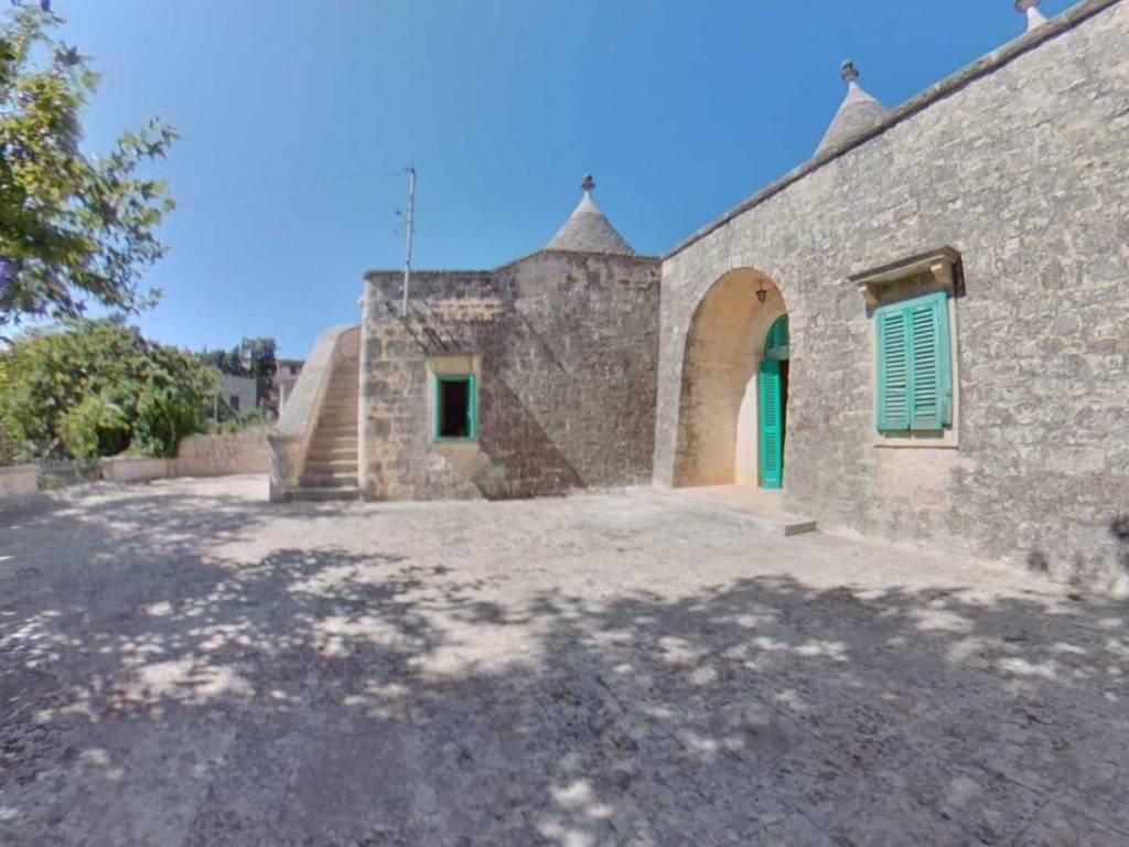 casa indipendente in vendita a Fasano in zona Laureto