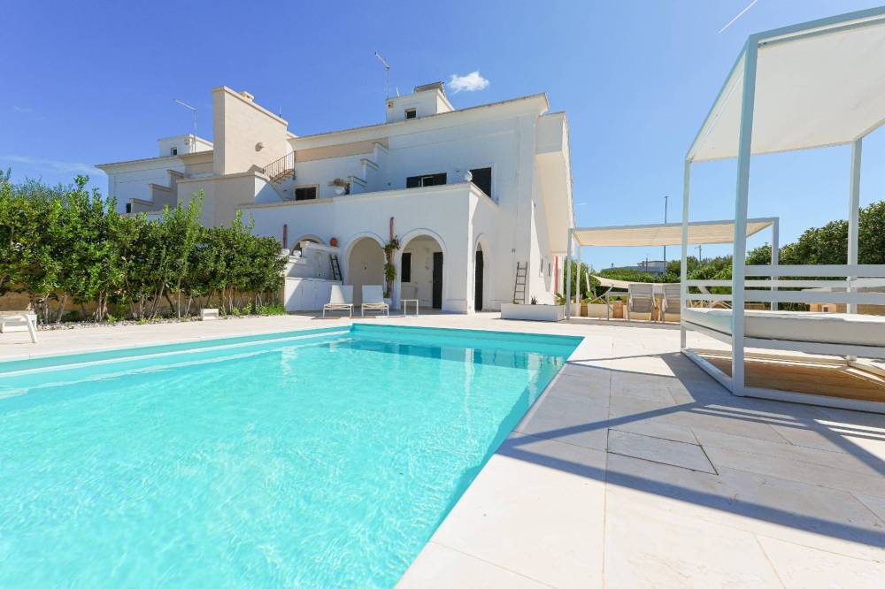 casa indipendente in vendita a Fasano