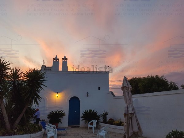 casa indipendente in vendita a Fasano