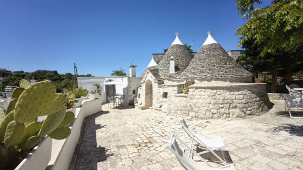 casale in vendita a Fasano in zona Laureto