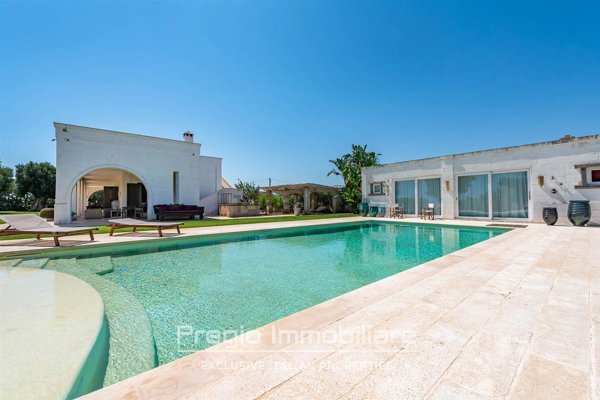 casa indipendente in vendita a Fasano in zona Savelletri