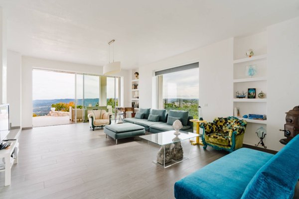 casa indipendente in vendita a Fasano in zona Savelletri