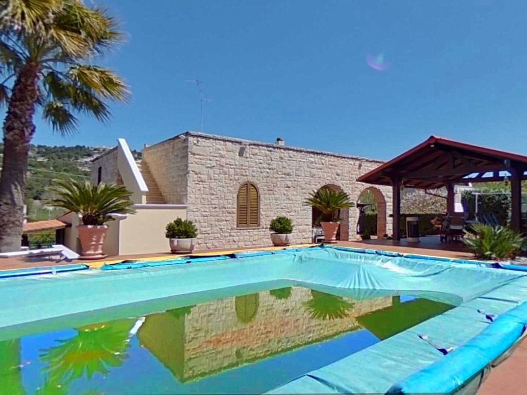 casa indipendente in vendita a Fasano in zona Canale di Pirro