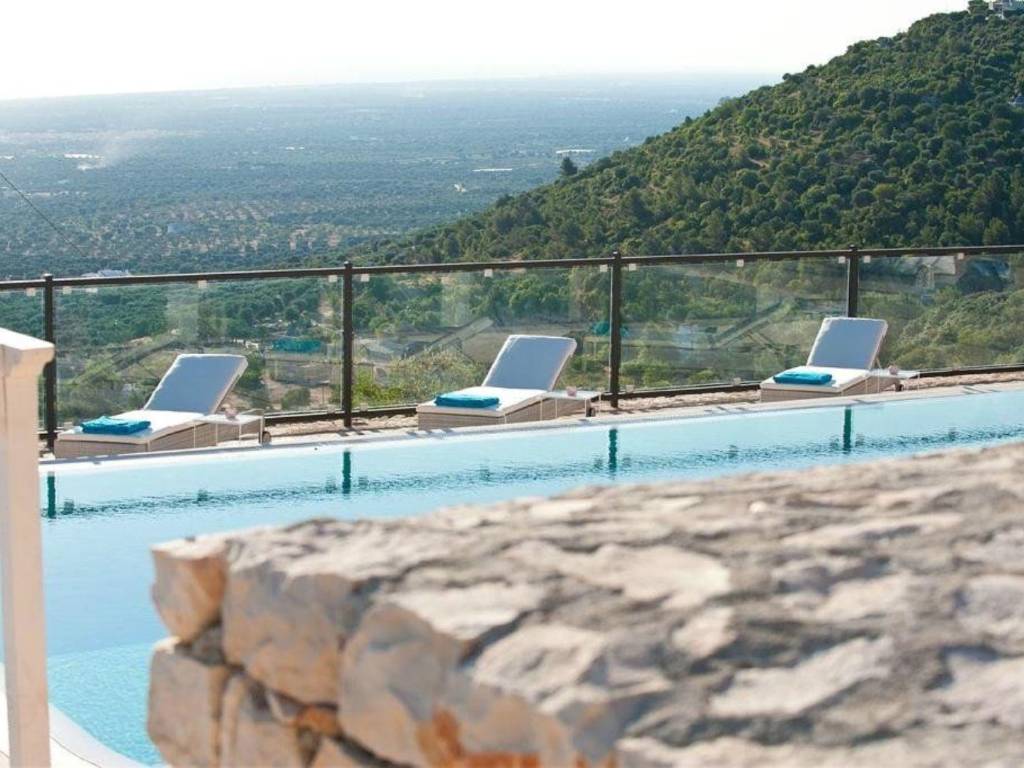 casa indipendente in vendita a Fasano in zona Laureto