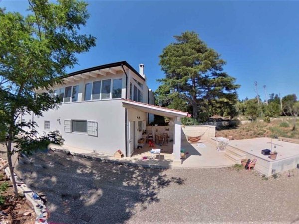 casa indipendente in vendita a Fasano in zona Laureto