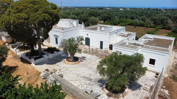 casale in vendita a Fasano