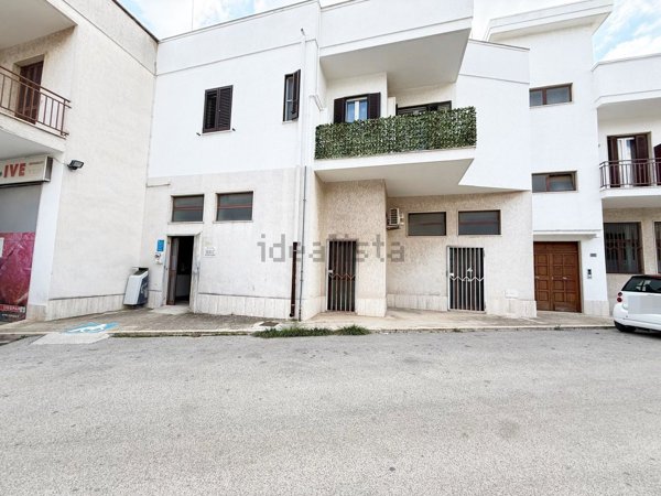 negozio in vendita a Fasano