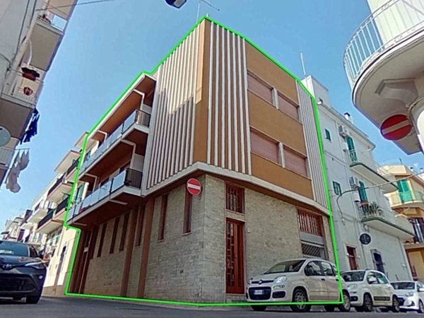 casa indipendente in vendita a Fasano