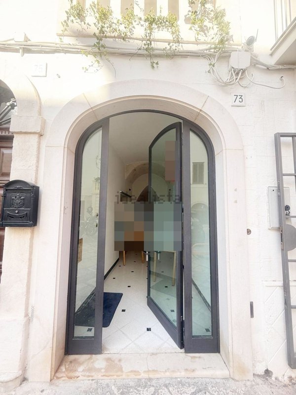 locale commerciale in vendita a Fasano