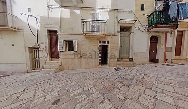 pentavano in vendita a Fasano