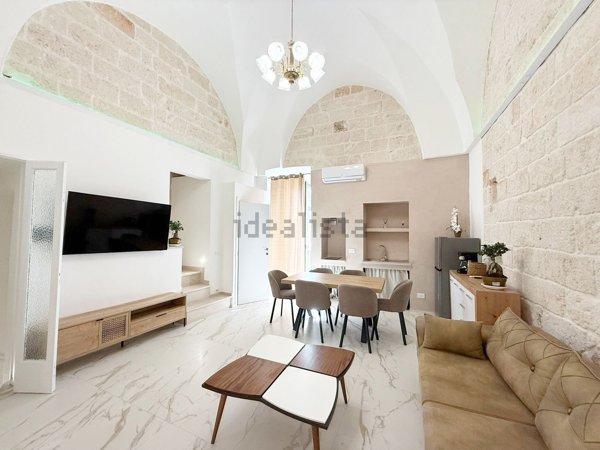 casa indipendente in vendita a Fasano