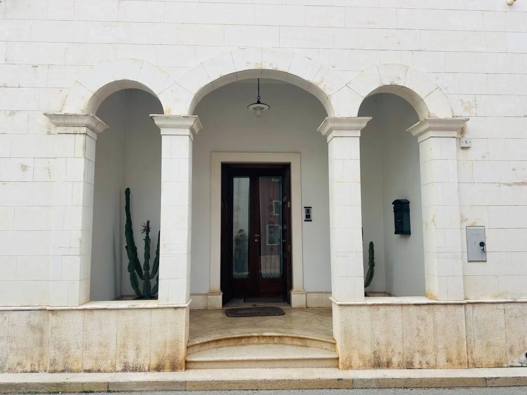 casa indipendente in vendita a Fasano in zona Pezze di Greco