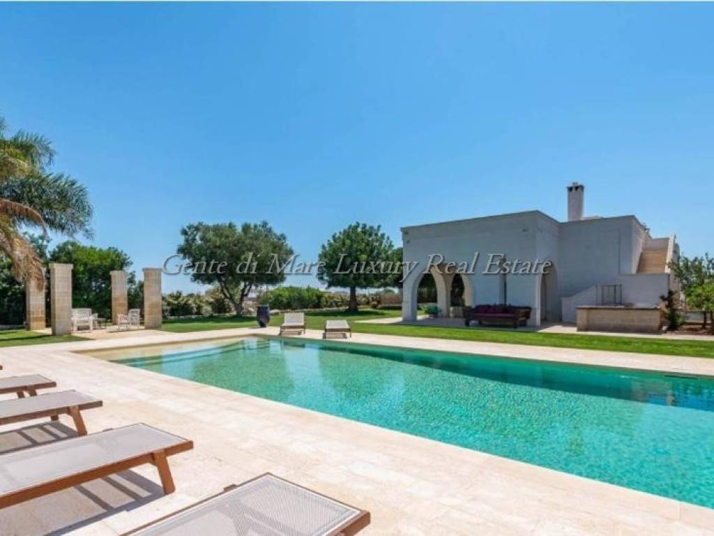 casa indipendente in vendita a Fasano in zona Savelletri