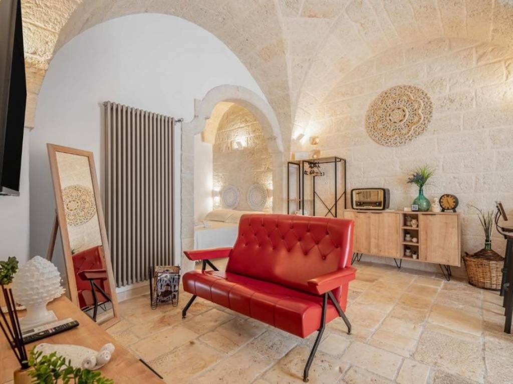 casa indipendente in vendita a Fasano