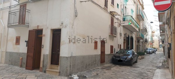 casa indipendente in vendita a Fasano