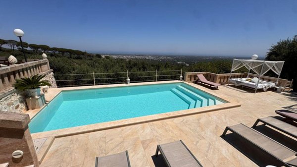 casa indipendente in vendita a Fasano in zona Canale di Pirro