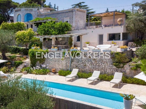 casa indipendente in vendita a Fasano in zona Laureto