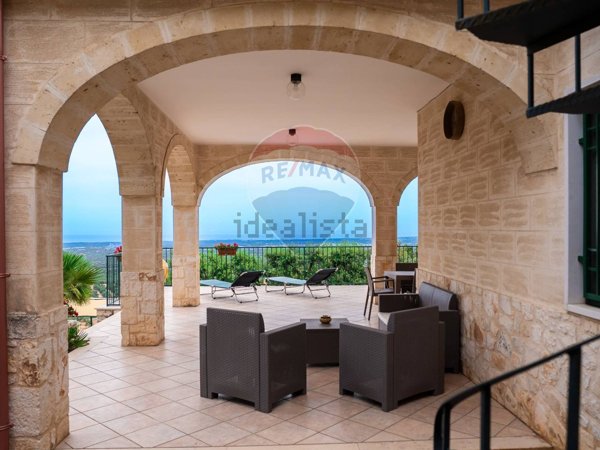 casa indipendente in vendita a Fasano in zona Torre Spaccata