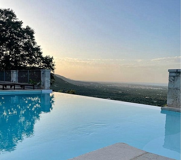 casa indipendente in vendita a Fasano