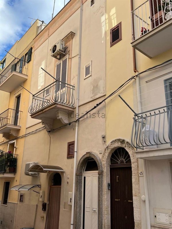 casa indipendente in vendita a Fasano