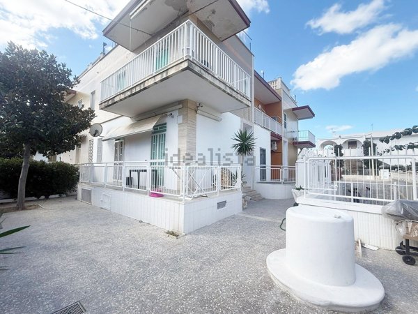casa indipendente in vendita a Fasano in zona Torre Canne