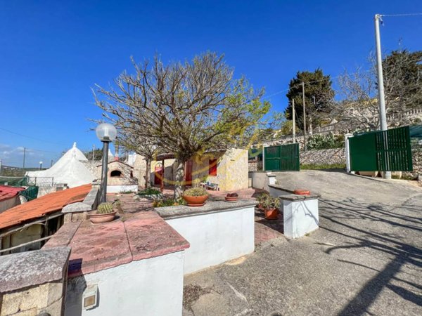 casa indipendente in vendita a Fasano in zona Canale di Pirro