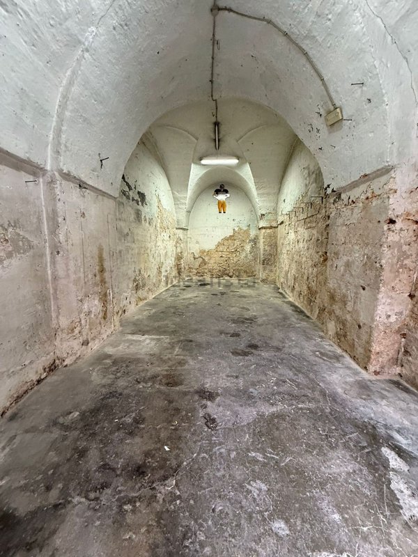 locale commerciale in vendita a Fasano