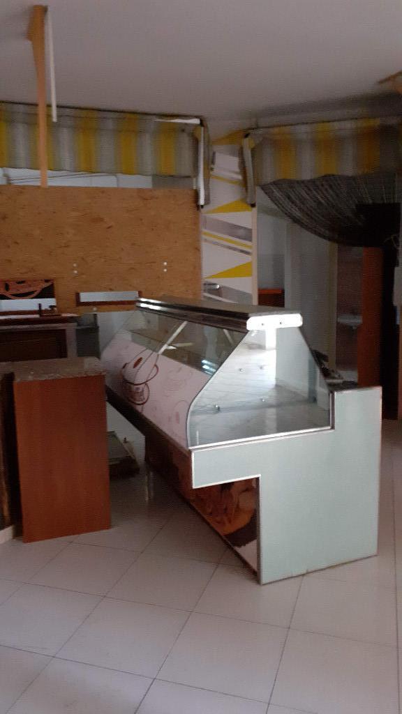 locale commerciale in vendita a Fasano