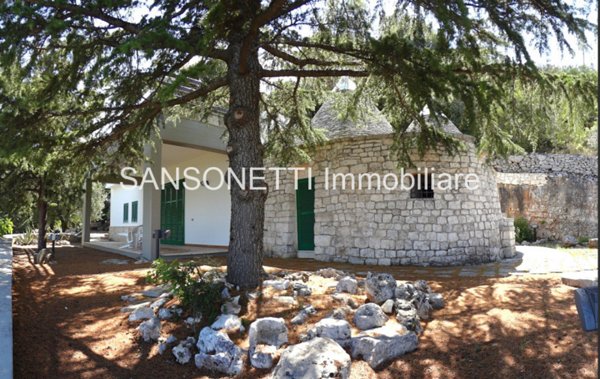 casa indipendente in vendita a Fasano