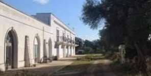 negozio in vendita a Fasano in zona Savelletri