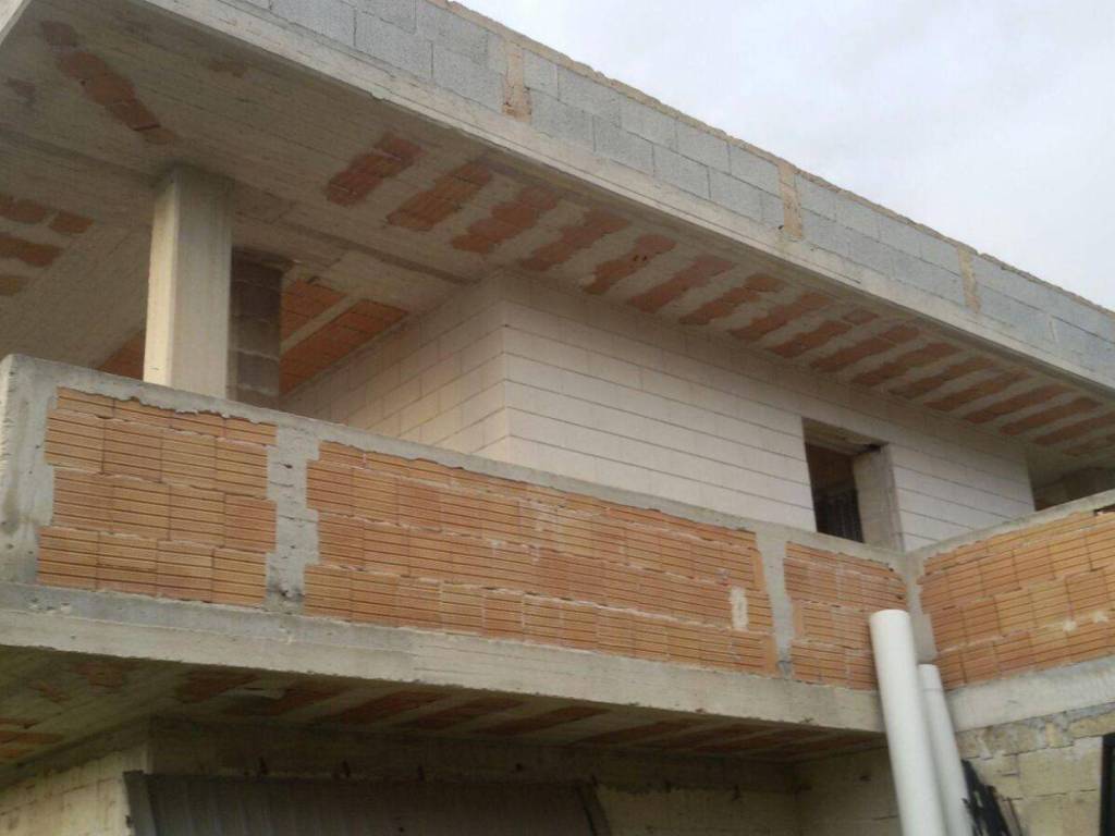 casa indipendente in vendita a Fasano