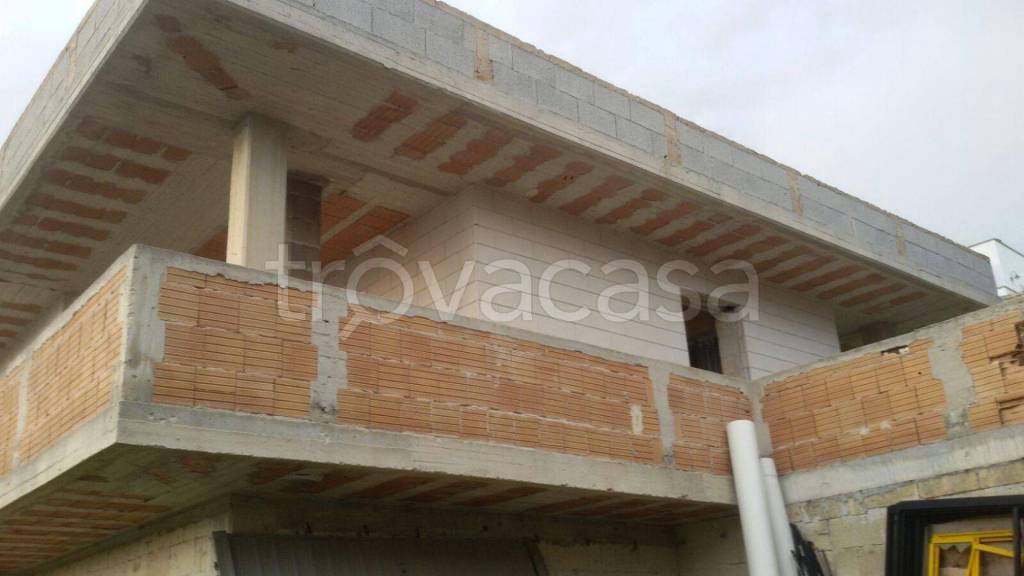 casa indipendente in vendita a Fasano