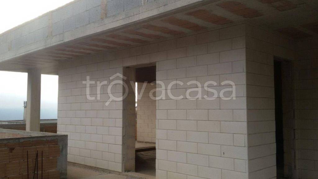 casa indipendente in vendita a Fasano