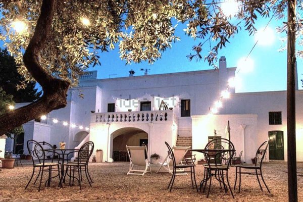 casa indipendente in vendita a Fasano